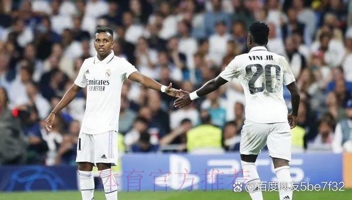 不保证引援？罗马诺:皇马仍在讨论1月买不买后卫